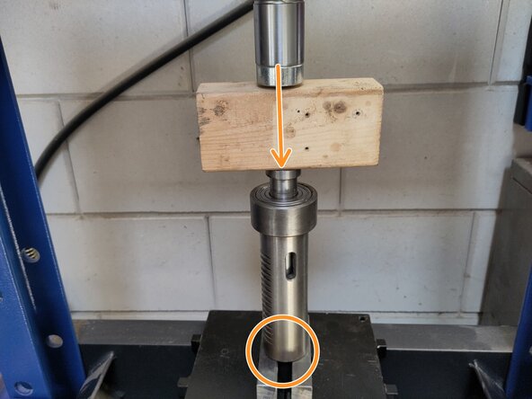 Kinzo 8E116 Spindle Bearing Replacement, insert spindle: crwdns2935265:06crwdnd2935265:02crwdnd2935265:03crwdne2935265:0