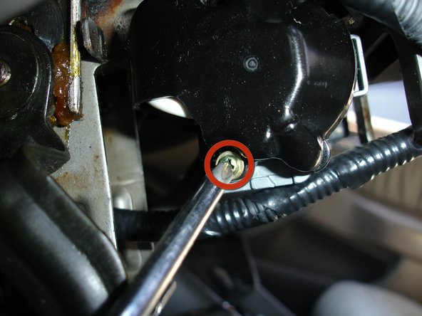 Sustitución del Interruptor de Encendido del 1998-2002 Honda Accord: paso 13, imagen 2 de 2