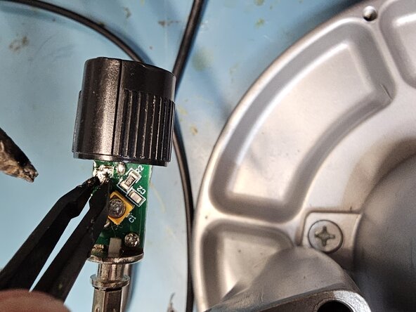 Oscilloscope Probe SMD Resistor Replacement: step 5, image 1 of 3