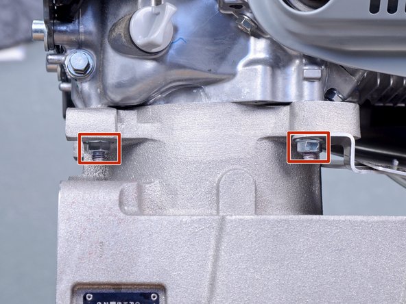 Wacker 4-Stroke Rammer BS504AS REV 101 (2019) Clutch Drum Replacement, Remove the motor nuts: crwdns2935265:018crwdnd2935265:02crwdnd2935265:03crwdne2935265:0