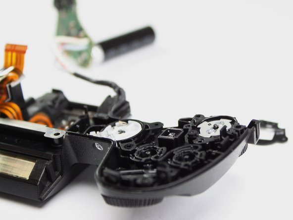 Panasonic Lumix DMC-G7 Rear Thumbwheel Replacement: crwdns2935265:019crwdnd2935265:03crwdnd2935265:03crwdne2935265:0