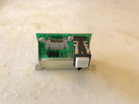 Apple Lisa Soft Switch Lamp Replacement, Cover Replacement: crwdns2935265:05crwdnd2935265:02crwdnd2935265:02crwdne2935265:0