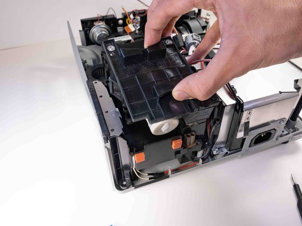 Hitachi CP-X2010N Lamp Replacement: crwdns2935265:017crwdnd2935265:02crwdnd2935265:03crwdne2935265:0