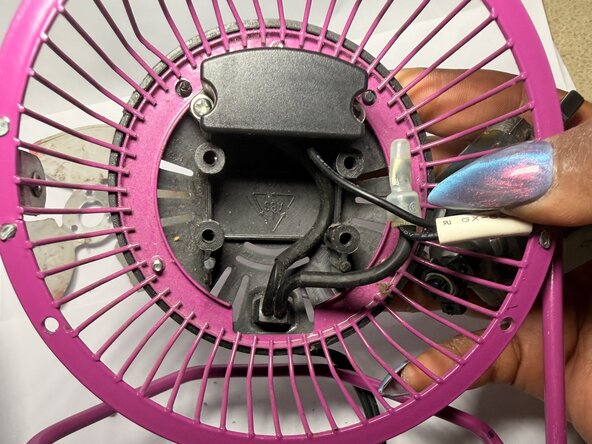 Room Essentials FE10-CP Fan Motor Replacement Guide: step 4, image 2 of 2