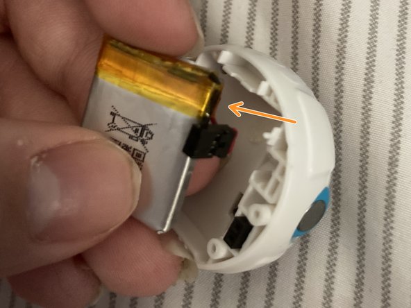 Sphero Mini Battery Replacement, Remove the battery: crwdns2935265:04crwdnd2935265:02crwdnd2935265:02crwdne2935265:0