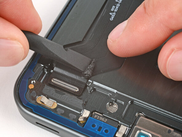 Google Pixel 10 Screen Replacement, Remove the cable adhesive: crwdns2935265:025crwdnd2935265:01crwdnd2935265:02crwdne2935265:0