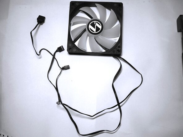 How to Clean the iBuyPower i-Series R157LL001G Case Fan: шаг 9, изображение 3 из 3