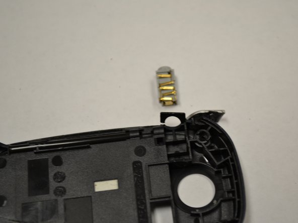 Motorola W315 Headphone Jack Replacement, Headphone Jack: crwdns2935265:06crwdnd2935265:02crwdnd2935265:02crwdne2935265:0