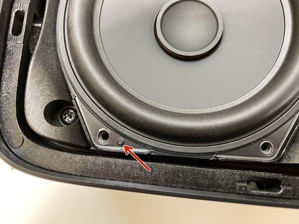 Sonos Five Midwoofer Replacement, Left Midwoofer Removal: crwdns2935265:03crwdnd2935265:03crwdnd2935265:03crwdne2935265:0