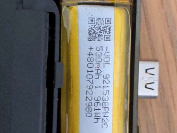 JBL Wave Beam Case Disassembly, Remove the electronics: crwdns2935265:04crwdnd2935265:02crwdnd2935265:02crwdne2935265:0