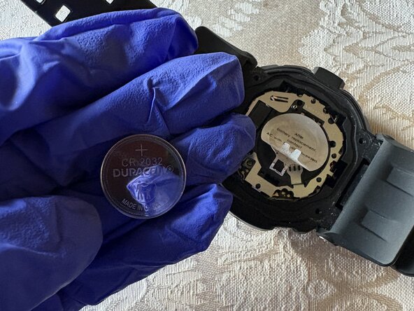 Casio G-Shock GD-350 Battery Replacement: crwdns2935265:08crwdnd2935265:02crwdnd2935265:03crwdne2935265:0