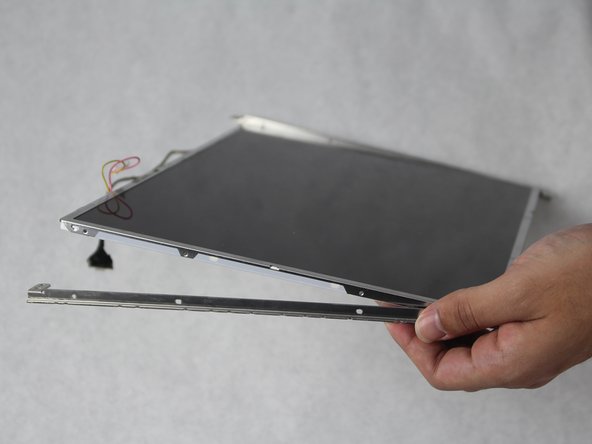 Alienware Aurora M9700 Screen Replacement: crwdns2935265:09crwdnd2935265:03crwdnd2935265:03crwdne2935265:0