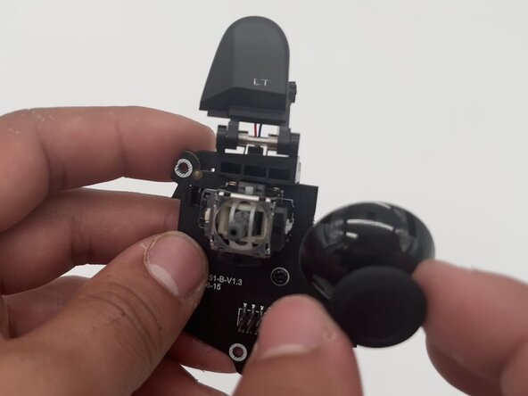 ASUS ROG Raikiri Pro Joystick Cover Replacement: crwdns2935265:07crwdnd2935265:02crwdnd2935265:02crwdne2935265:0