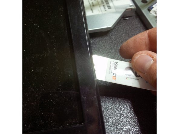 Disassembling Acer Aspire 7551G, removing the screen: crwdns2935265:012crwdnd2935265:02crwdnd2935265:03crwdne2935265:0