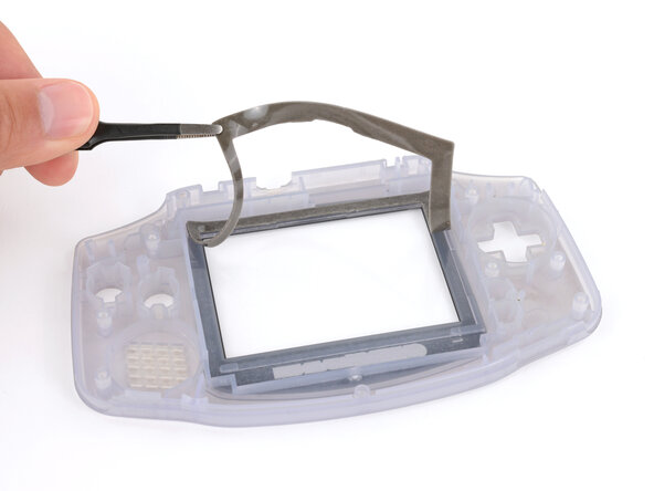 Game Boy Advance Screen Lens Replacement, Remove the screen: crwdns2935265:017crwdnd2935265:02crwdnd2935265:02crwdne2935265:0