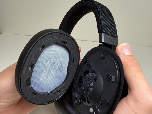 JBL Live 660NC Earpads Replacement: step 2, image 1 of 1