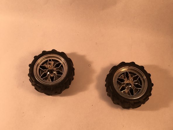 Toy Truck Teardown: crwdns2935265:04crwdnd2935265:02crwdnd2935265:02crwdne2935265:0