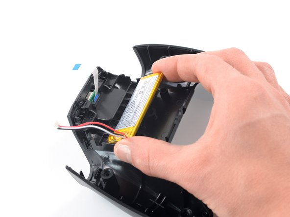 SteelSeries Stratus Duo Charging Port Replacement, Remove the battery: passo 9, imagem 2 %32