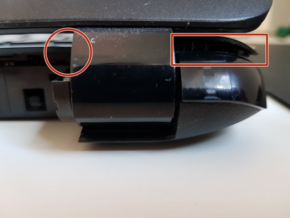 HP 255 G2 Demontage, Die Gehäusehälften voneinander trennen...der schwierigste Part: 8 단계, 이미지 3개 중 3개