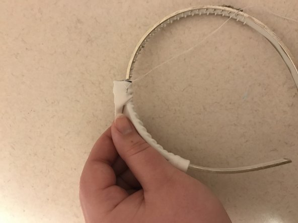 How to Fix Your Cosplay Rabbit Ears: crwdns2935265:07crwdnd2935265:03crwdnd2935265:03crwdne2935265:0