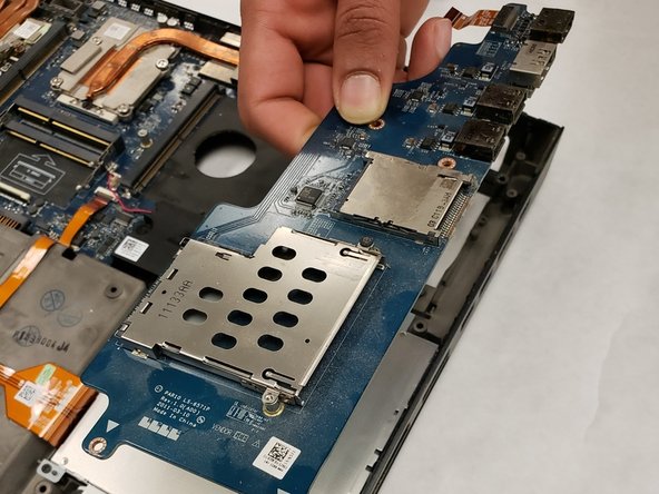 Alienware M18x CD Drive Replacement: crwdns2935265:018crwdnd2935265:03crwdnd2935265:03crwdne2935265:0