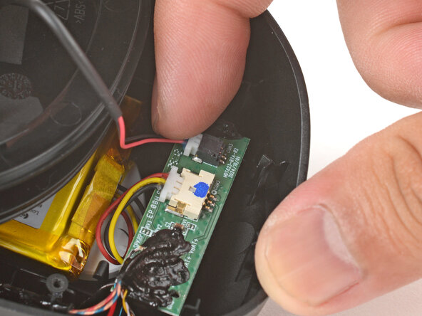 Logitech G522/A20 X Lightspeed Battery Replacement: crwdns2935265:09crwdnd2935265:02crwdnd2935265:02crwdne2935265:0