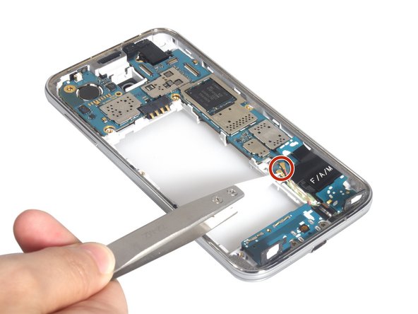Samsung Galaxy S5 Mini Daughterboard Replacement: crwdns2935265:08crwdnd2935265:03crwdnd2935265:03crwdne2935265:0