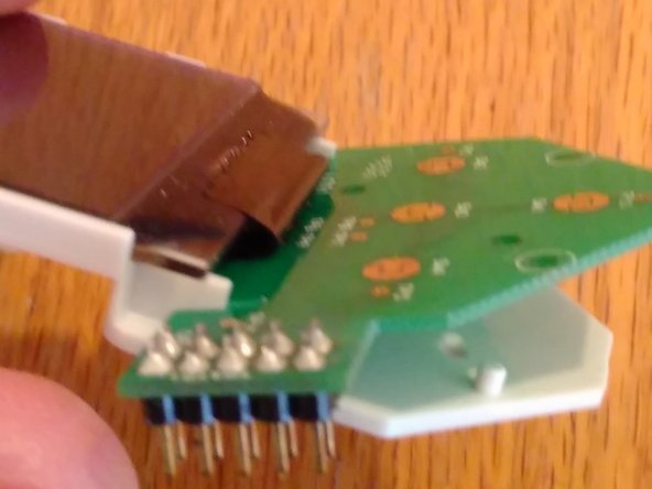 Lego Mindstorms NXT brick with blank LCD screen, Remove the screen and pcb from the brick.: crwdns2935265:04crwdnd2935265:03crwdnd2935265:03crwdne2935265:0