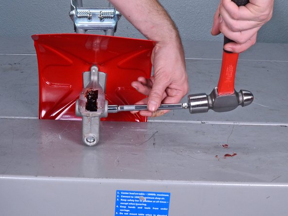 Mantis Tiller 7940 (2017) Tine Shaft Roller Bearings Replacement, Reassembly tip: right-hand tine shaft bearing assembly: crwdns2935265:022crwdnd2935265:02crwdnd2935265:02crwdne2935265:0