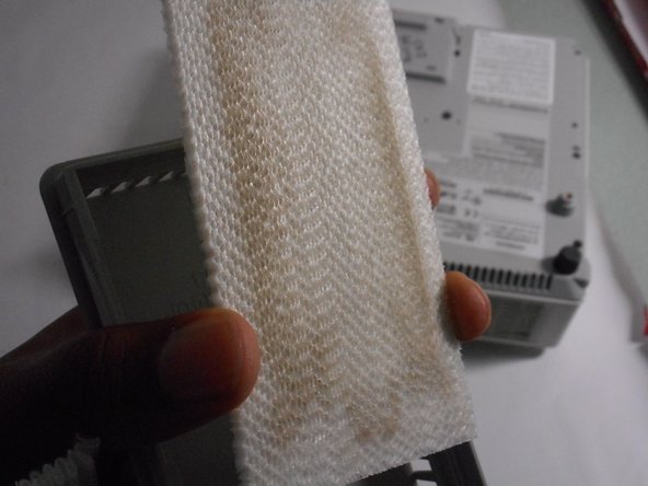 Hitachi CP-X2511 Air Filter Replacement: crwdns2935265:03crwdnd2935265:03crwdnd2935265:03crwdne2935265:0