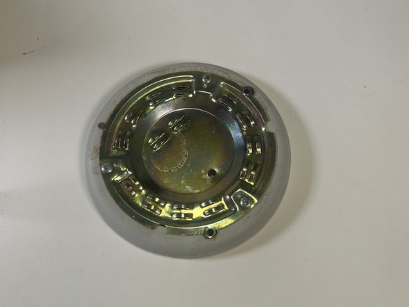 Oster Electric Rice Cooker 4722-000 Disassembly, Oster Electric Rice Cooker 4722-000: crwdns2935265:01crwdnd2935265:02crwdnd2935265:03crwdne2935265:0