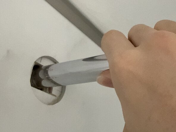 Shower Arm Replacement: stap 7, afbeelding 1 van 3