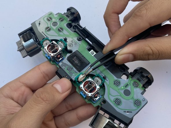 DulaShock 4 CUH-ZCT2 Potentiometer(s) Replacement: crwdns2935265:011crwdnd2935265:03crwdnd2935265:03crwdne2935265:0