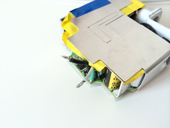 How to Repair an Apple AC Adapter Broken Cable: crwdns2935265:011crwdnd2935265:03crwdnd2935265:03crwdne2935265:0