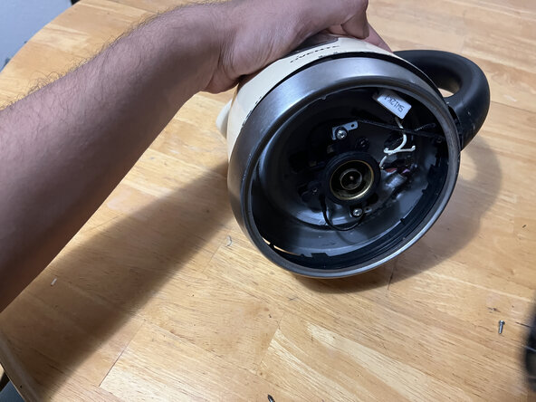 Ovente Electric Kettle (KP72 Series) Thermostat Replacement: 手順 3、 3の画像 3