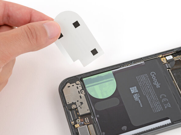 Google Pixel 10 Battery Replacement, Remove any remaining liners: 33 단계, 이미지 2개 중 2개