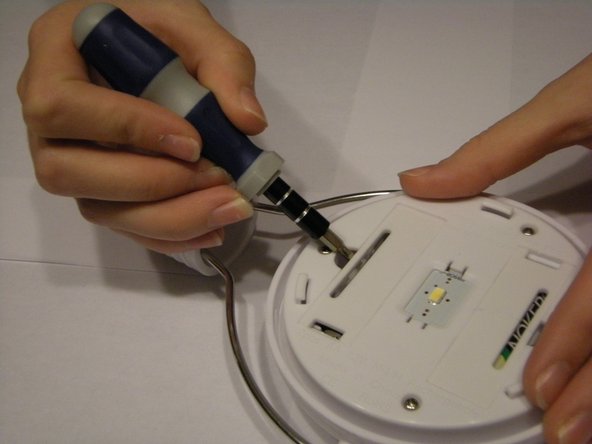 Nokero Shavano N220 Batteries Replacement: crwdns2935265:03crwdnd2935265:02crwdnd2935265:03crwdne2935265:0