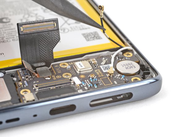 Motorola Edge (2022) Daughterboard Replacement: stap 0, afbeelding 3 van 3