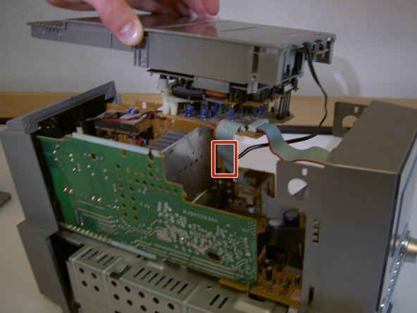 Panasonic SA-PM17 Tape Player Cover Replacement: crwdns2935265:07crwdnd2935265:01crwdnd2935265:02crwdne2935265:0