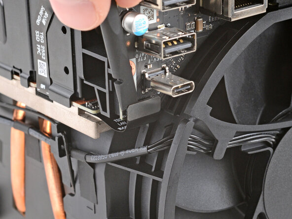 Steam Machine (2026) Heatsink Replacement, Disconnect the board: step 12, image 1 of 2