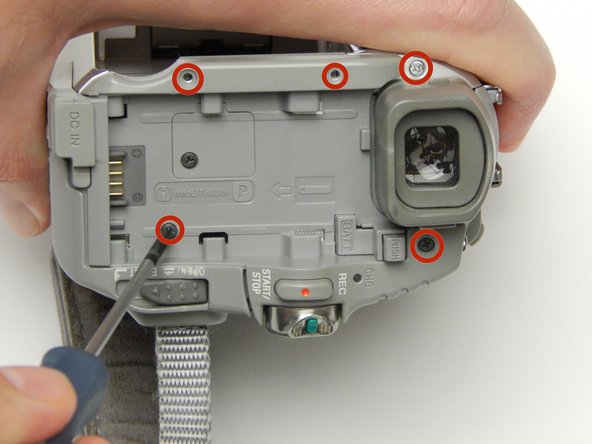 Sony Handycam DCR-HC30 Flex Cable Replacement: crwdns2935265:04crwdnd2935265:02crwdnd2935265:03crwdne2935265:0