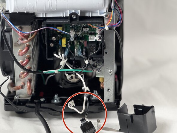 Euhomy IM-06D Compressor Relay Replacement: crwdns2935265:07crwdnd2935265:03crwdnd2935265:03crwdne2935265:0