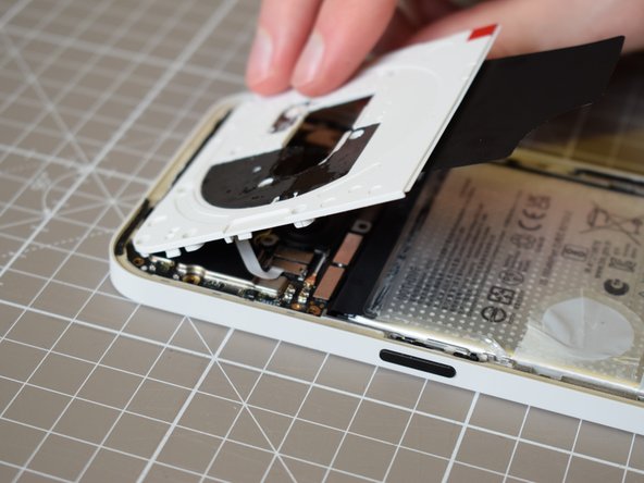 Nothing Phone (2a) Battery Replacement, Replace the metal cover on the Glyph flex cable: crwdns2935265:025crwdnd2935265:03crwdnd2935265:03crwdne2935265:0