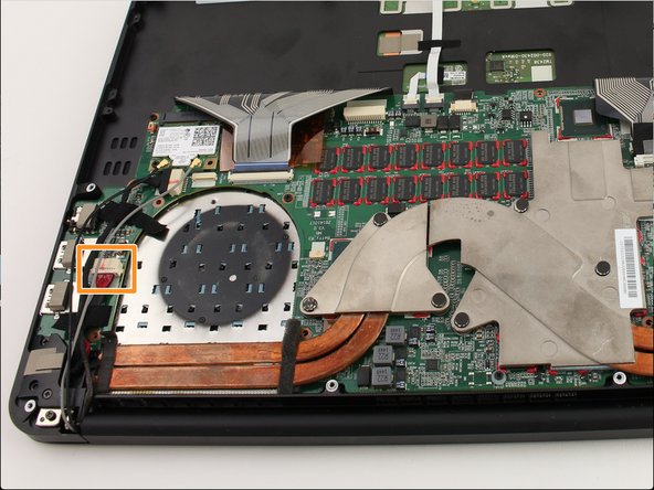 Razer Blade RZ09-0130 2015 Motherboard Replacement: stap 0, afbeelding 2 van 3