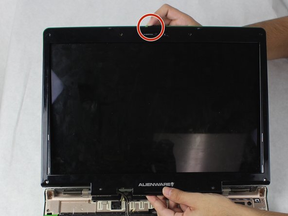 Alienware Aurora M9700 Screen Replacement: crwdns2935265:06crwdnd2935265:02crwdnd2935265:02crwdne2935265:0