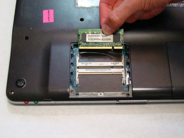 Sony Vaio VGN-FS640 RAM Replacement, RAM: crwdns2935265:06crwdnd2935265:03crwdnd2935265:03crwdne2935265:0