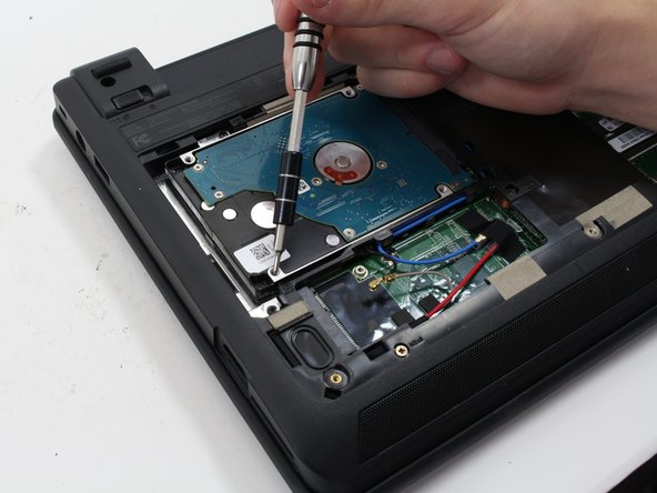 Lenovo ThinkPad X140e Hard Drive Replacement: crwdns2935265:05crwdnd2935265:02crwdnd2935265:02crwdne2935265:0