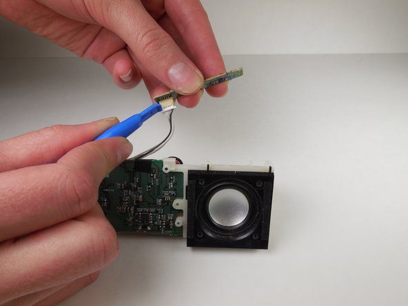 Sony CPF-IP001 Buttons on Main Speaker Replacement: crwdns2935265:08crwdnd2935265:02crwdnd2935265:03crwdne2935265:0