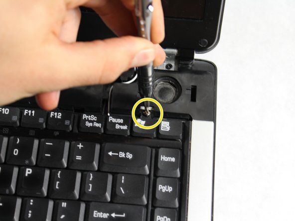 Toshiba Satellite A105-S4074 Keyboard Replacement: crwdns2935265:05crwdnd2935265:03crwdnd2935265:03crwdne2935265:0