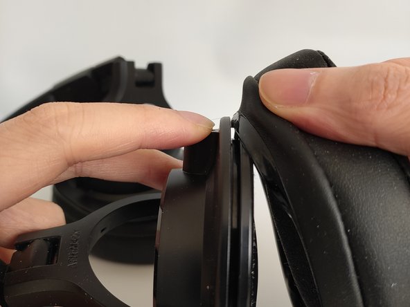 Audio-Technica ATH-M40x Earpad Replacement: crwdns2935265:05crwdnd2935265:02crwdnd2935265:03crwdne2935265:0